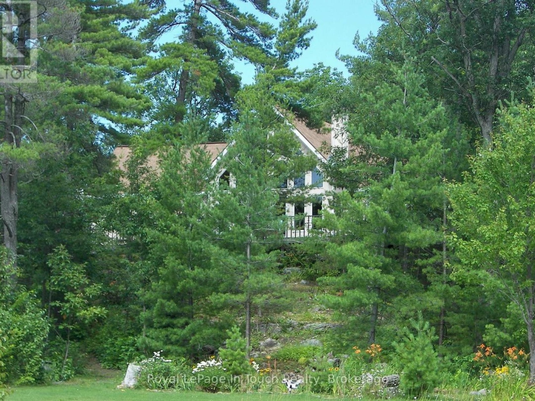 2 ISLAND 880, Georgian Bay