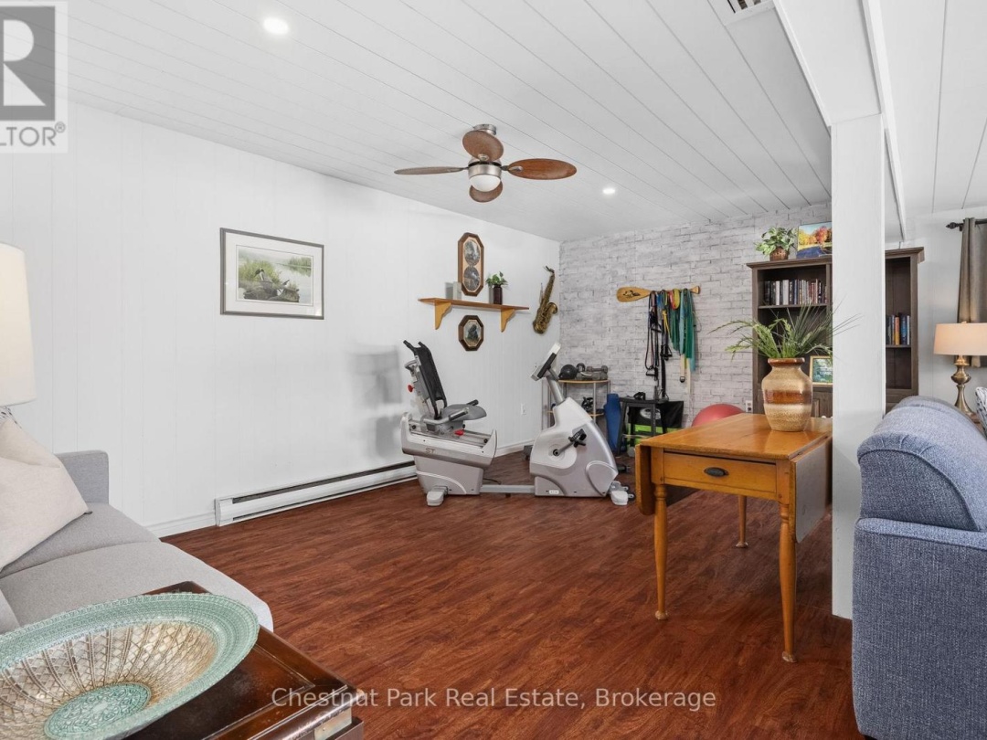 527 HARP LAKE ROAD, Harp Lake