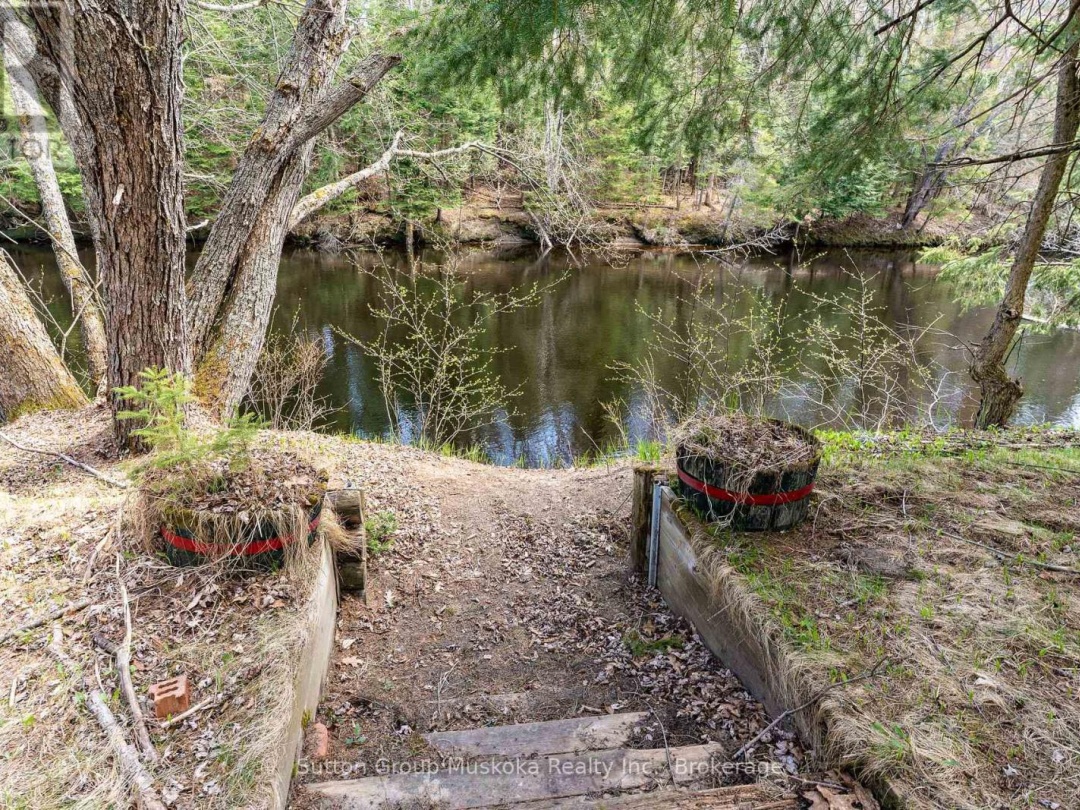 15 GLEN ACRES ROAD, 