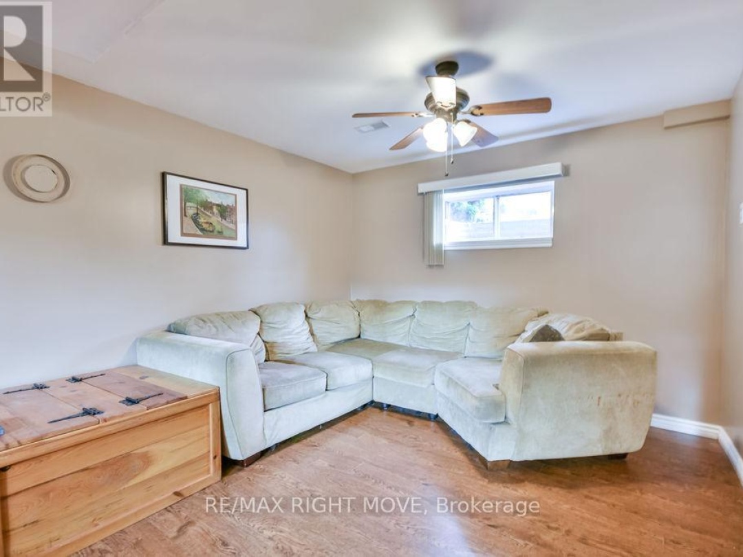 3811 LEO CRESCENT, Barnstable Bay