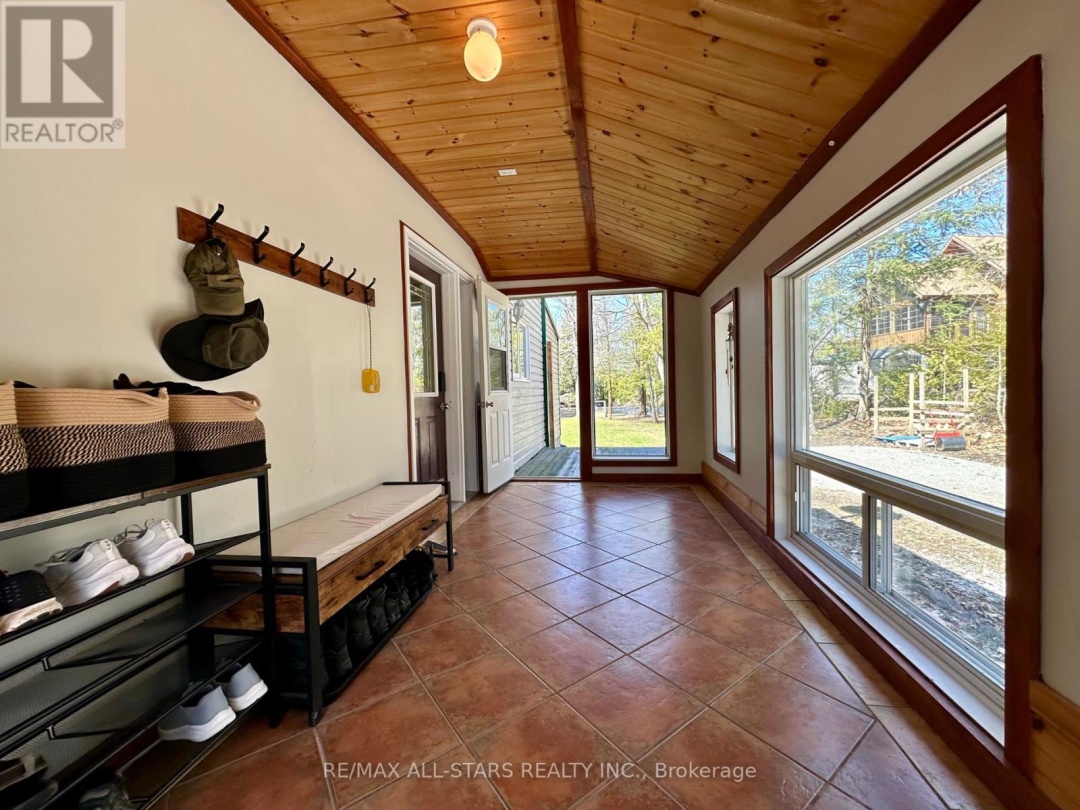 398 EDWINA DRIVE, Miskwaa Ziibi