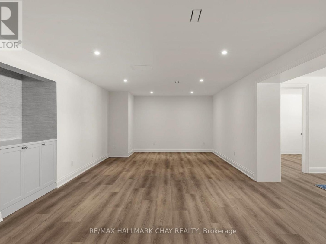 930 MARSHALL ROAD, Tiny