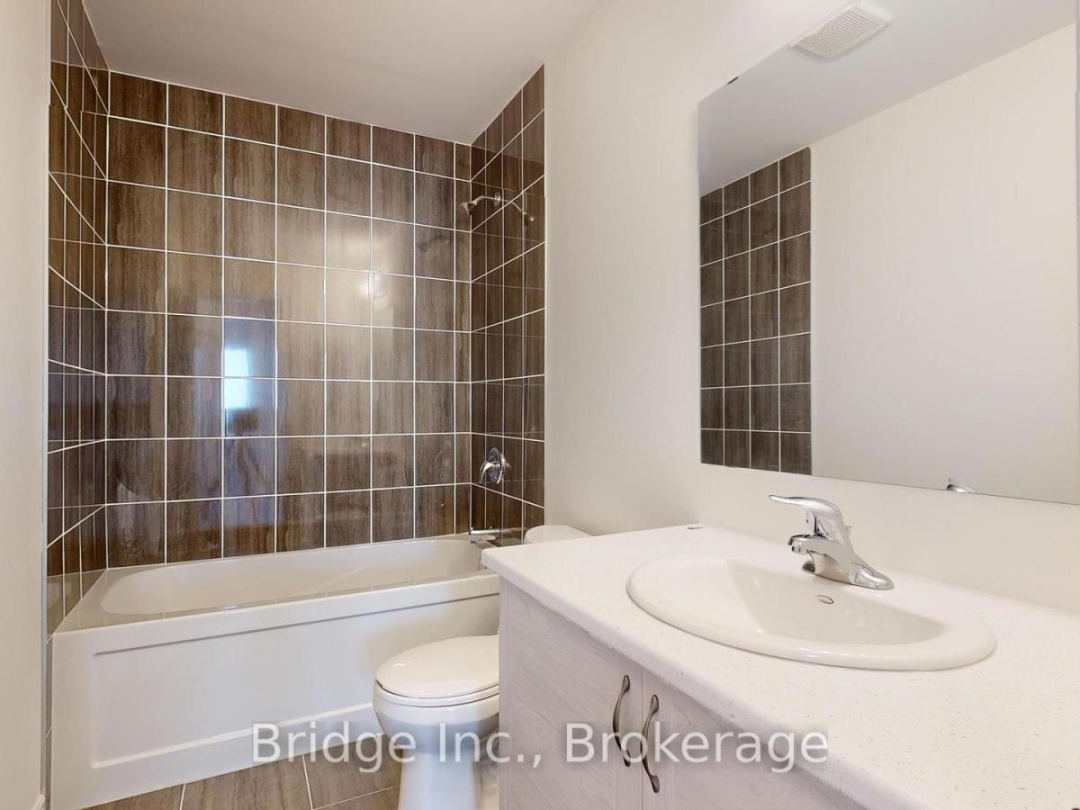 12 HILLCROFT WAY, 
