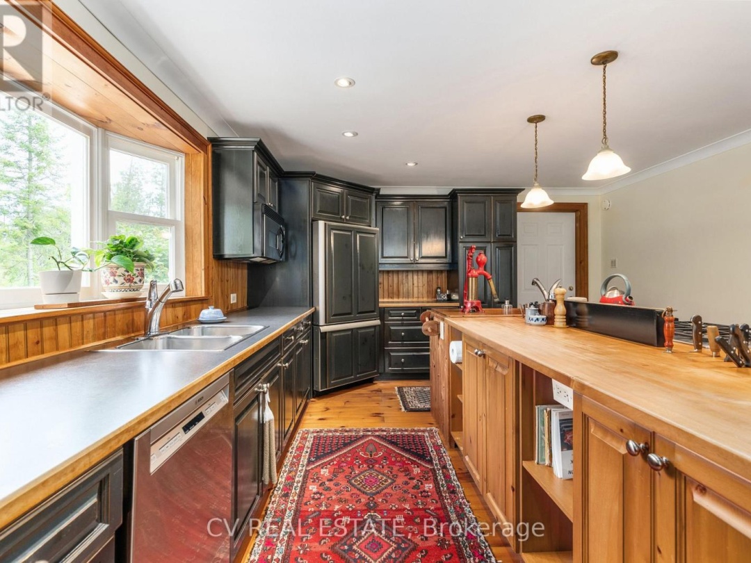 2090 COUNTY 121 ROAD, Kawartha Lakes (Somerville)