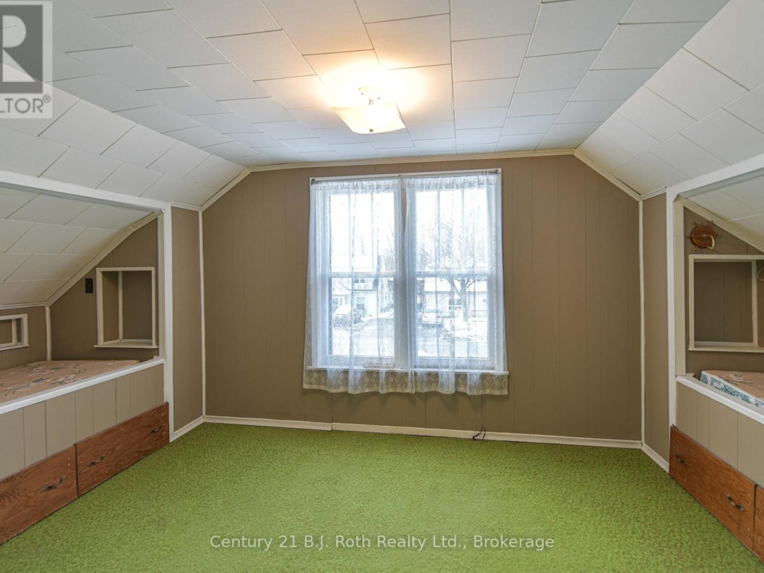 337 COLBORNE STREET W, 