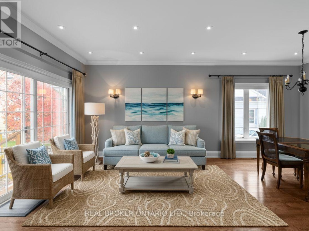 3315 BEACH CLUB BOULEVARD, 