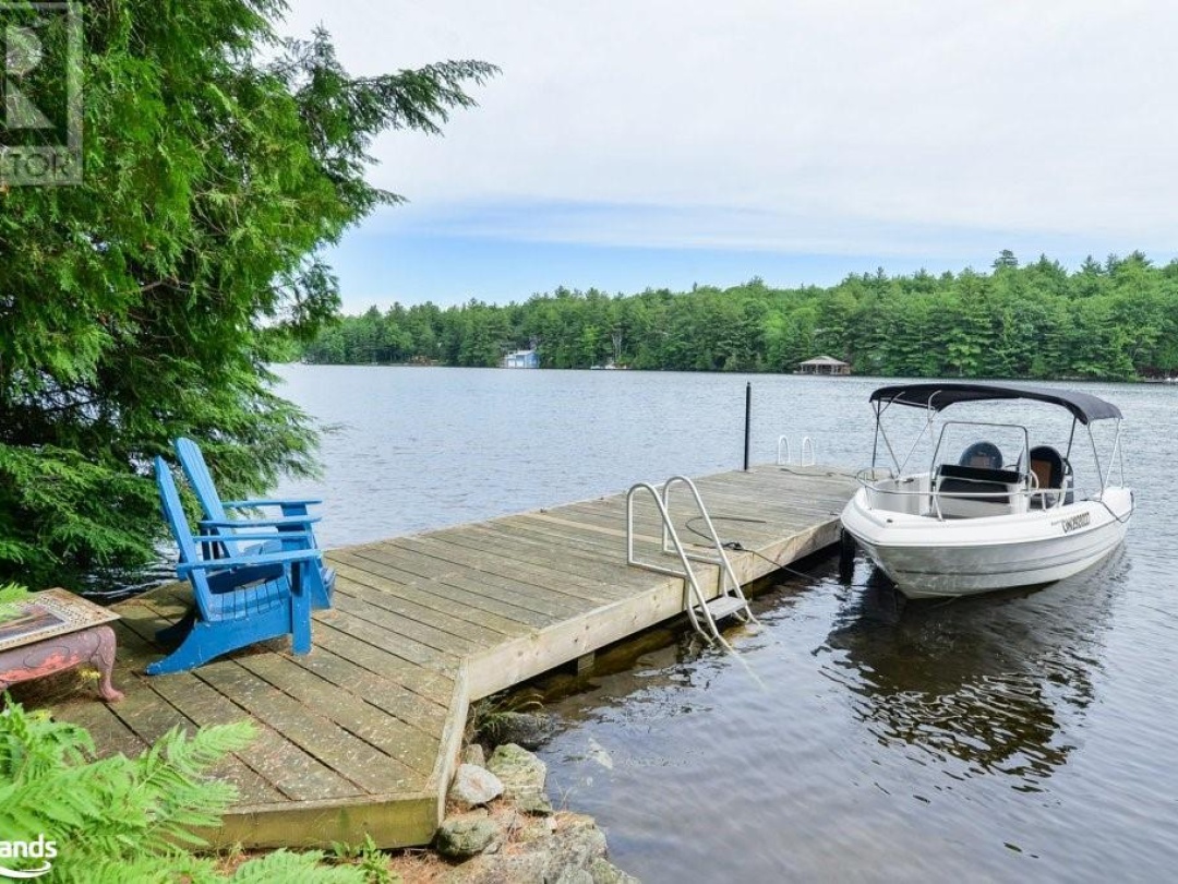 26 Taylor Island, Lake Muskoka