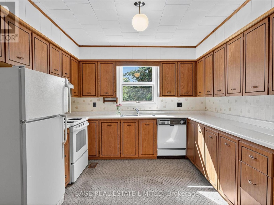 33 JOHN STREET, Kawartha Lakes (Bobcaygeon)