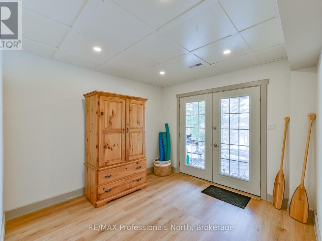 1015 BLUESTONE LANE, Gull Lake