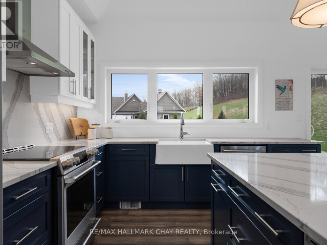 41 THOROUGHBRED DRIVE, Oro-Medonte