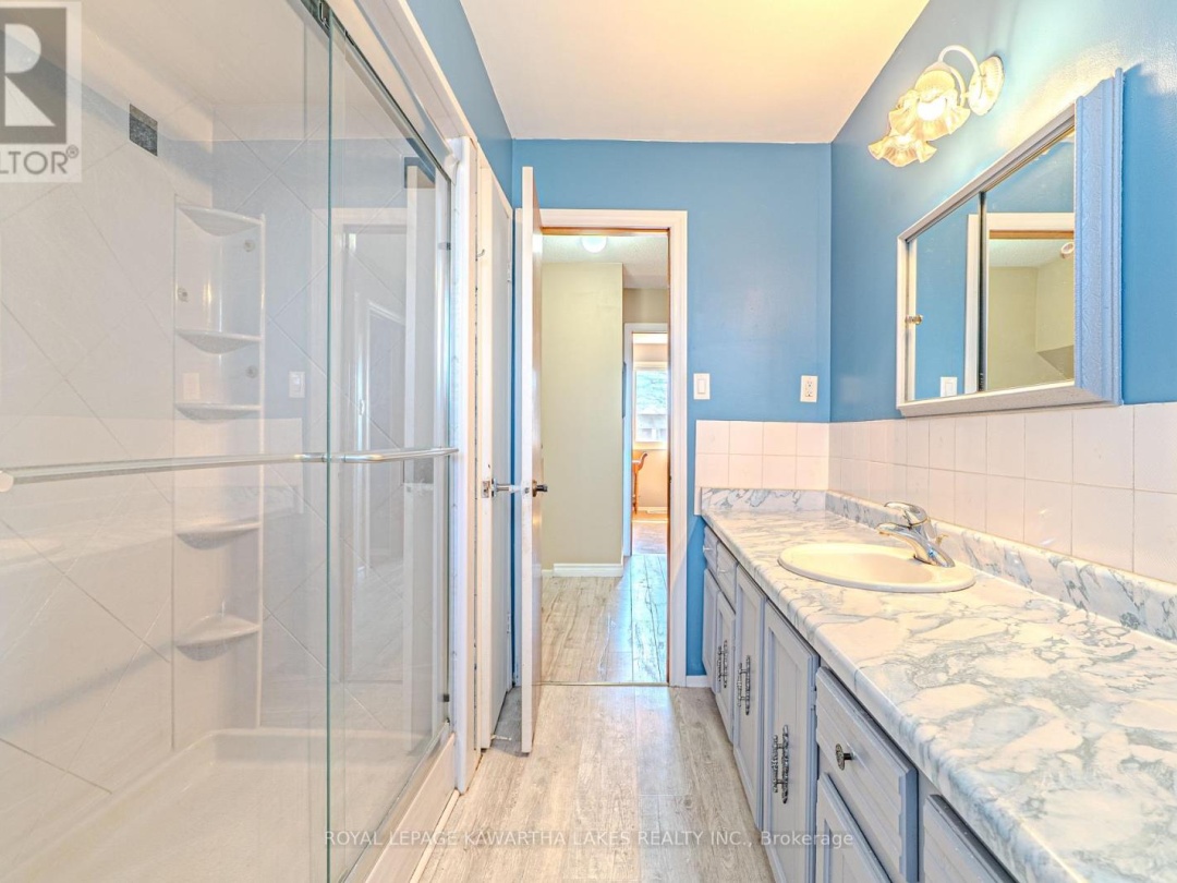 49 CRESSWELL ROAD E, Kawartha Lakes (Mariposa)