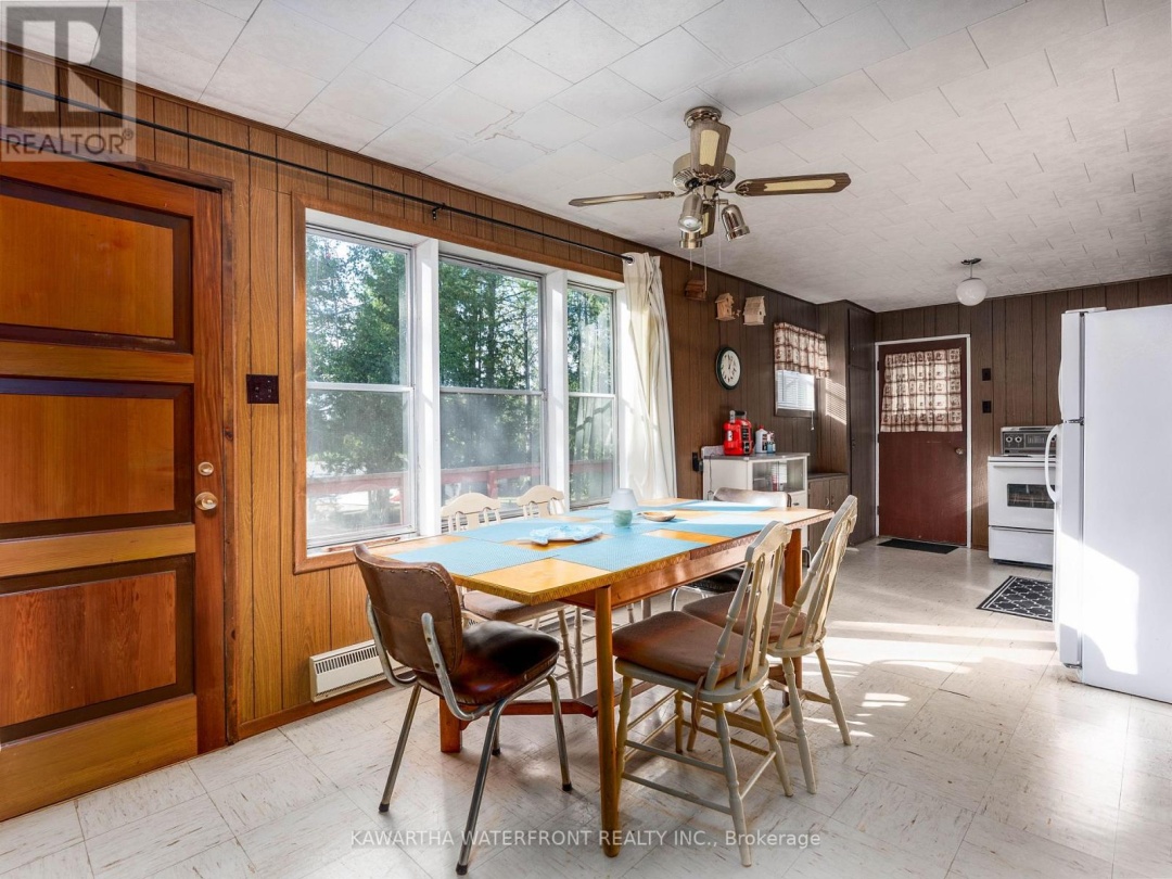 71 REDCAP BEACH LANE, Canal Lake