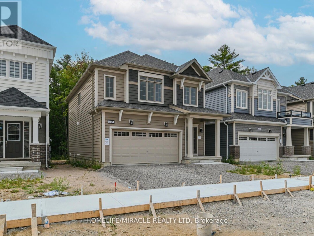 385 Beechwood Forest Lane, Gravenhurst