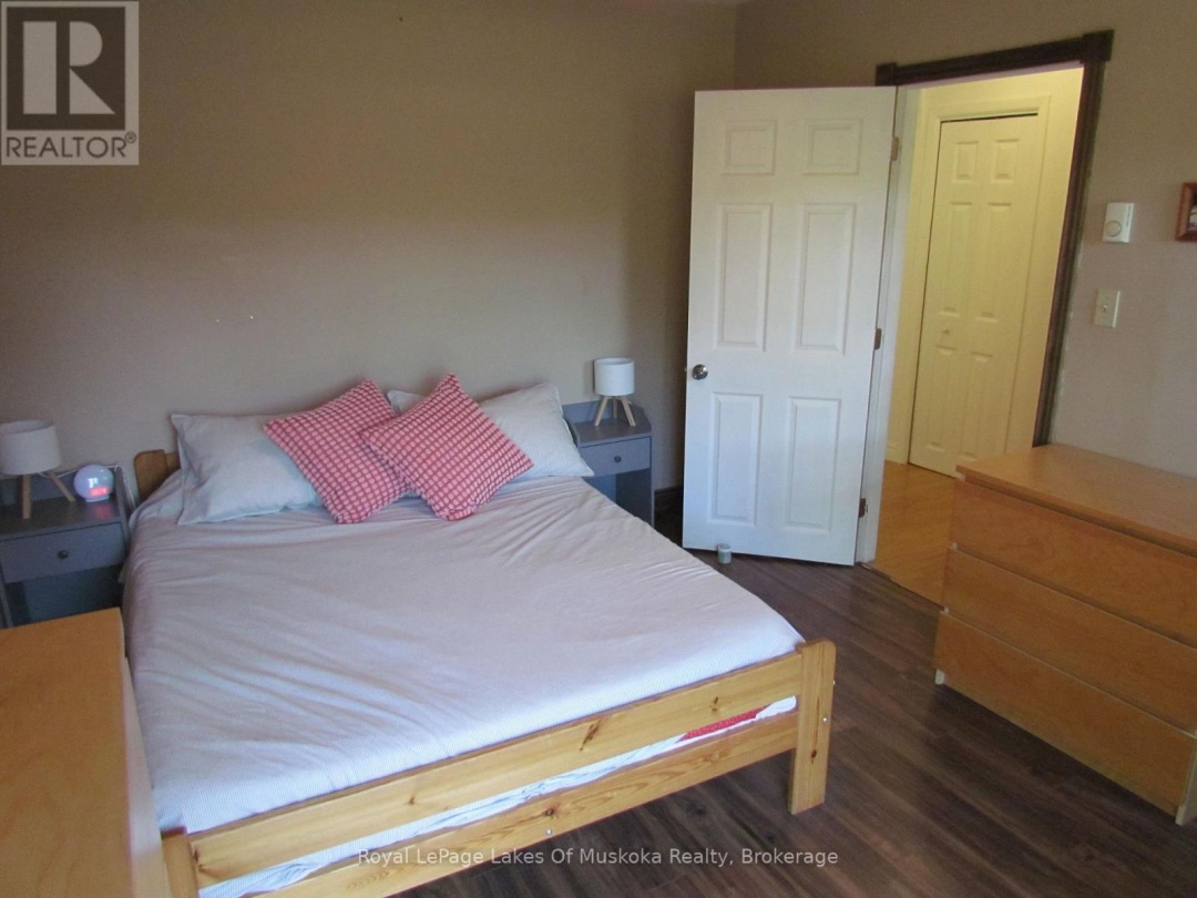 1016 LAYCOX ROAD, 