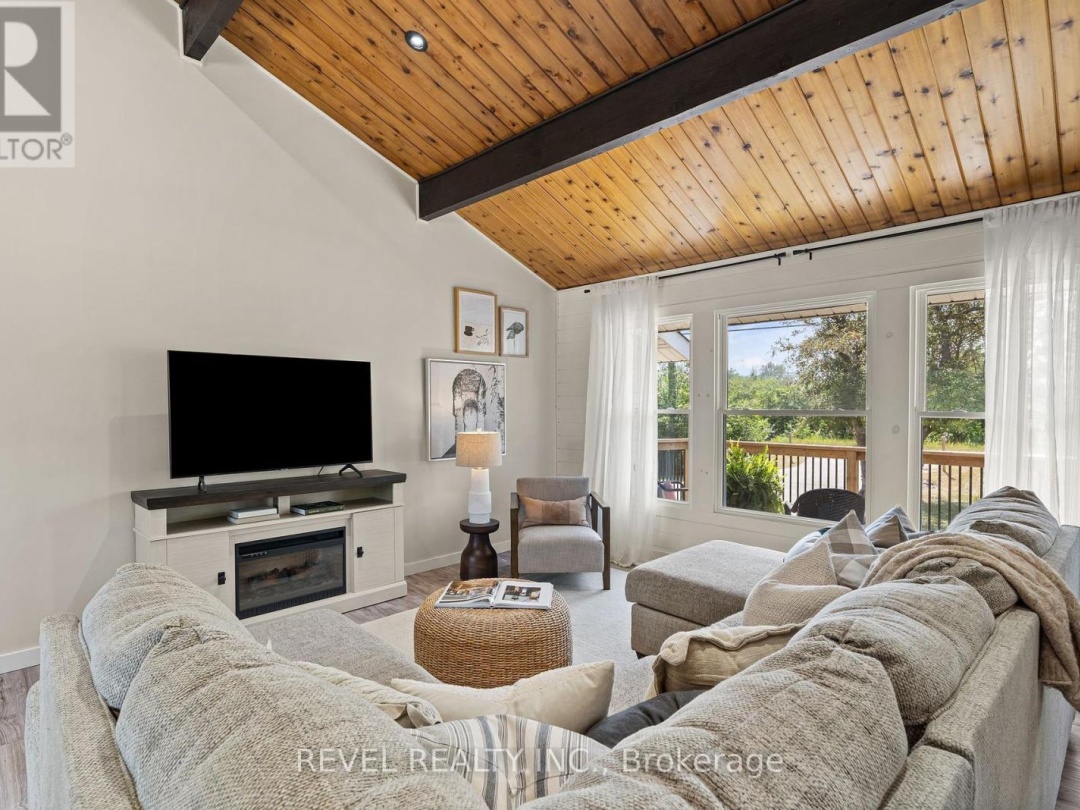 595 HICKORY BEACH ROAD, 