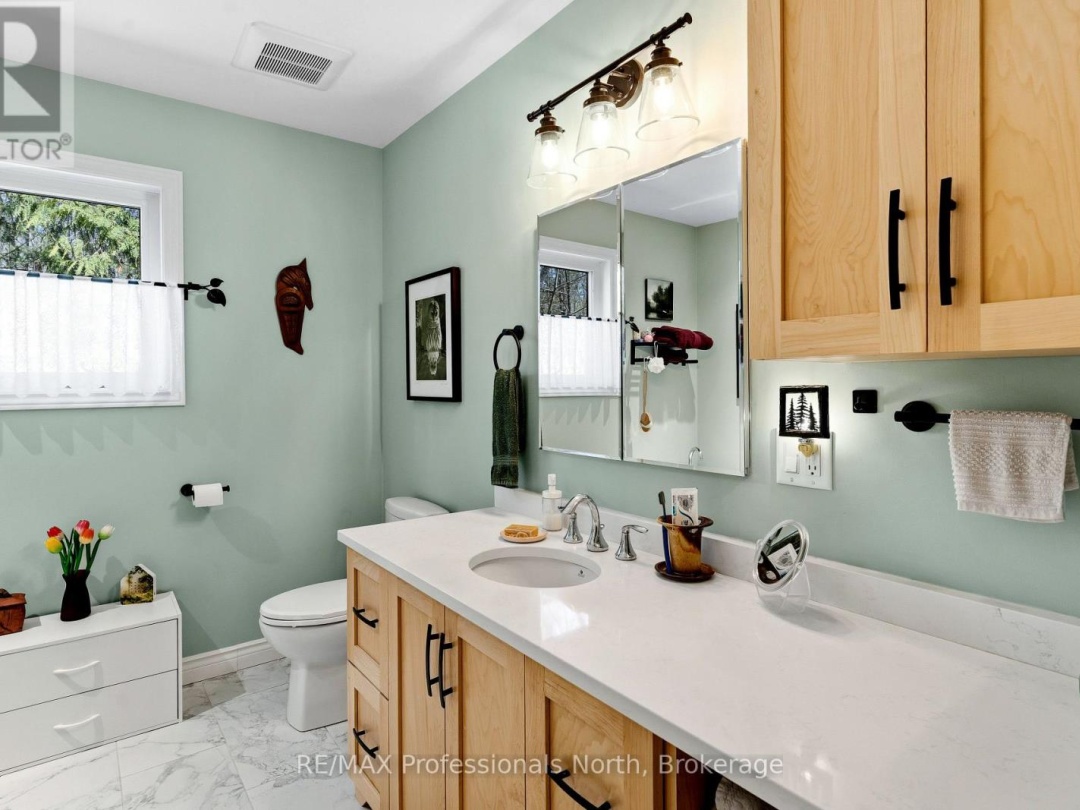 1048 ELK DRIVE, Glen Lake