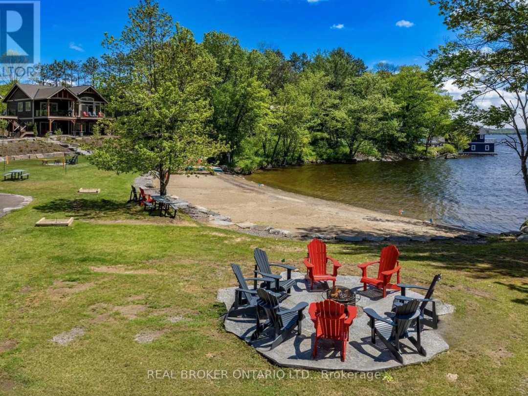 2B 1841 Muskoka Road 118 Road W, 