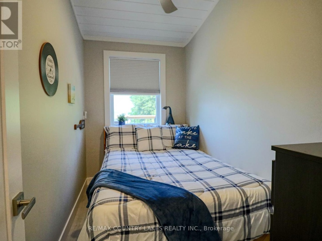 104 THE STEPS ROAD, 