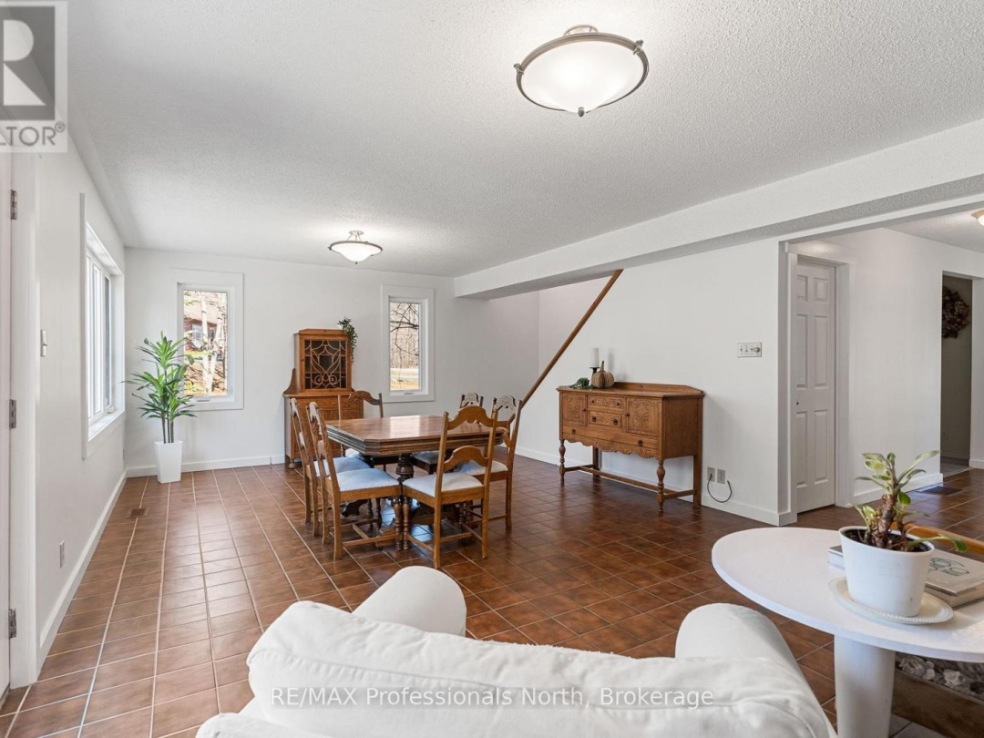 16 HIGHLAND GATE BOULEVARD, Minden Hills (Anson)