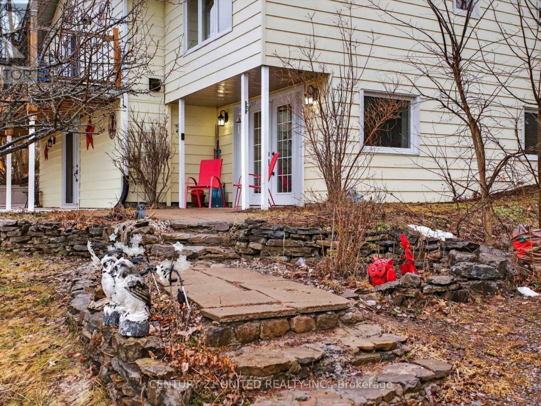 216 ALPINE LAKE ROAD, Pigeon Lake