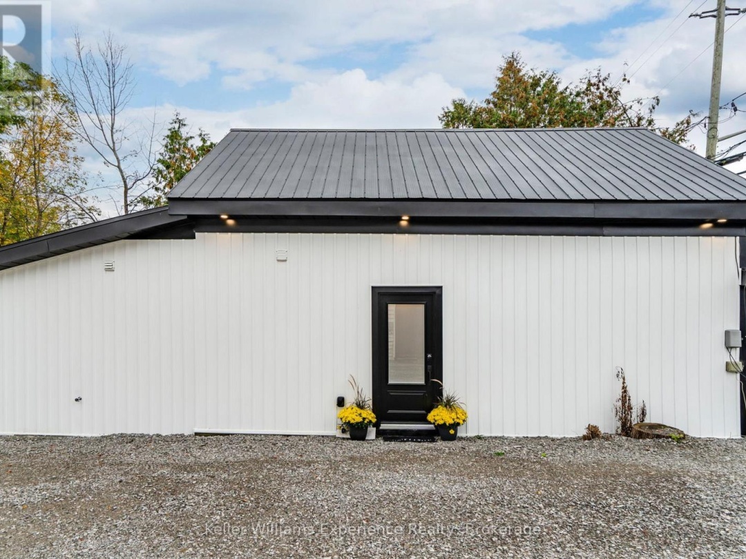 3355 MUSKOKA STREET, Severn (Washago)