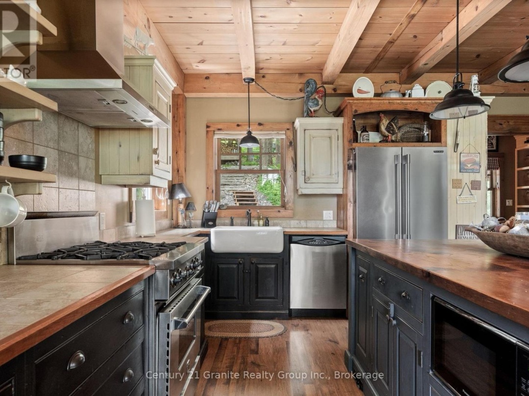 1031 ROTUNDA DRIVE, Contau Lake