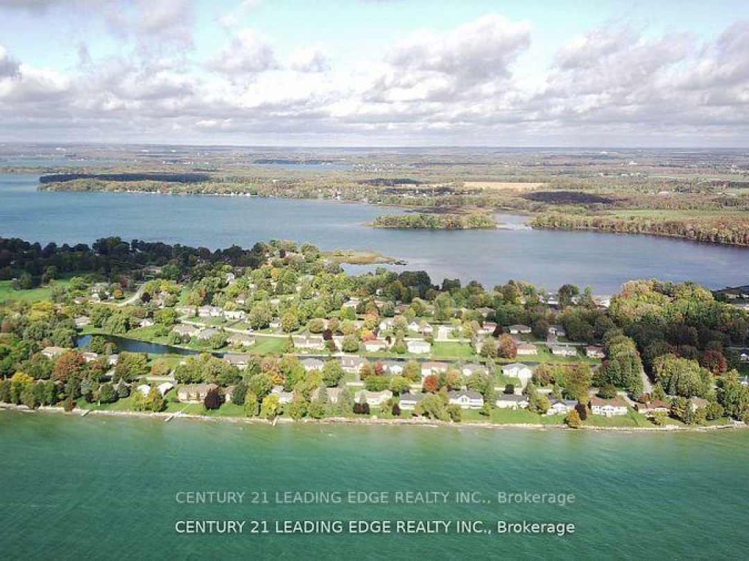 17 SANDLEWOOD TRAIL, Lake Simcoe