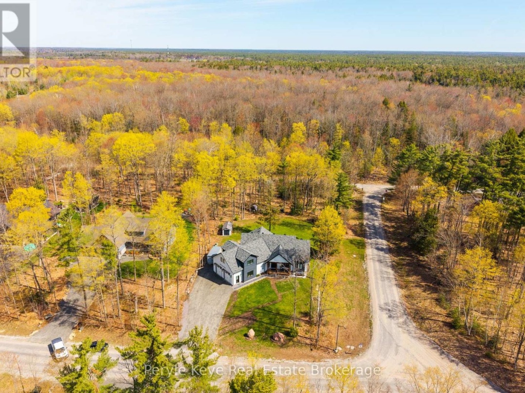 1056 XAVIER STREET, Gravenhurst (Morrison)