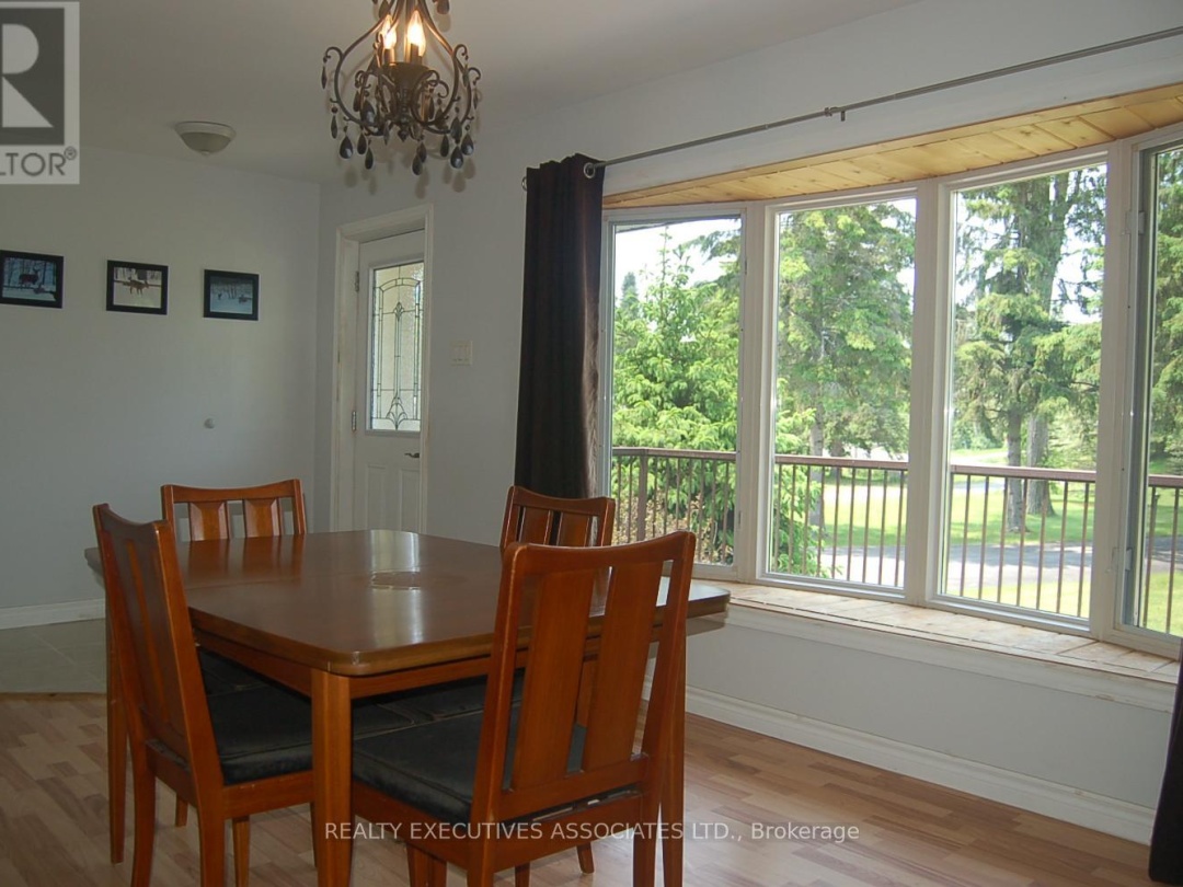 211 ALPINE LAKE ROAD, Pigeon Lake