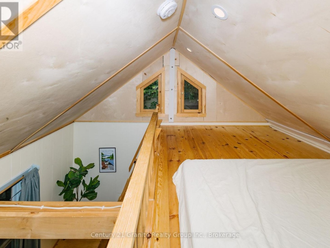 3437 KASHAGAWIGAMOG LAKE ROAD, 