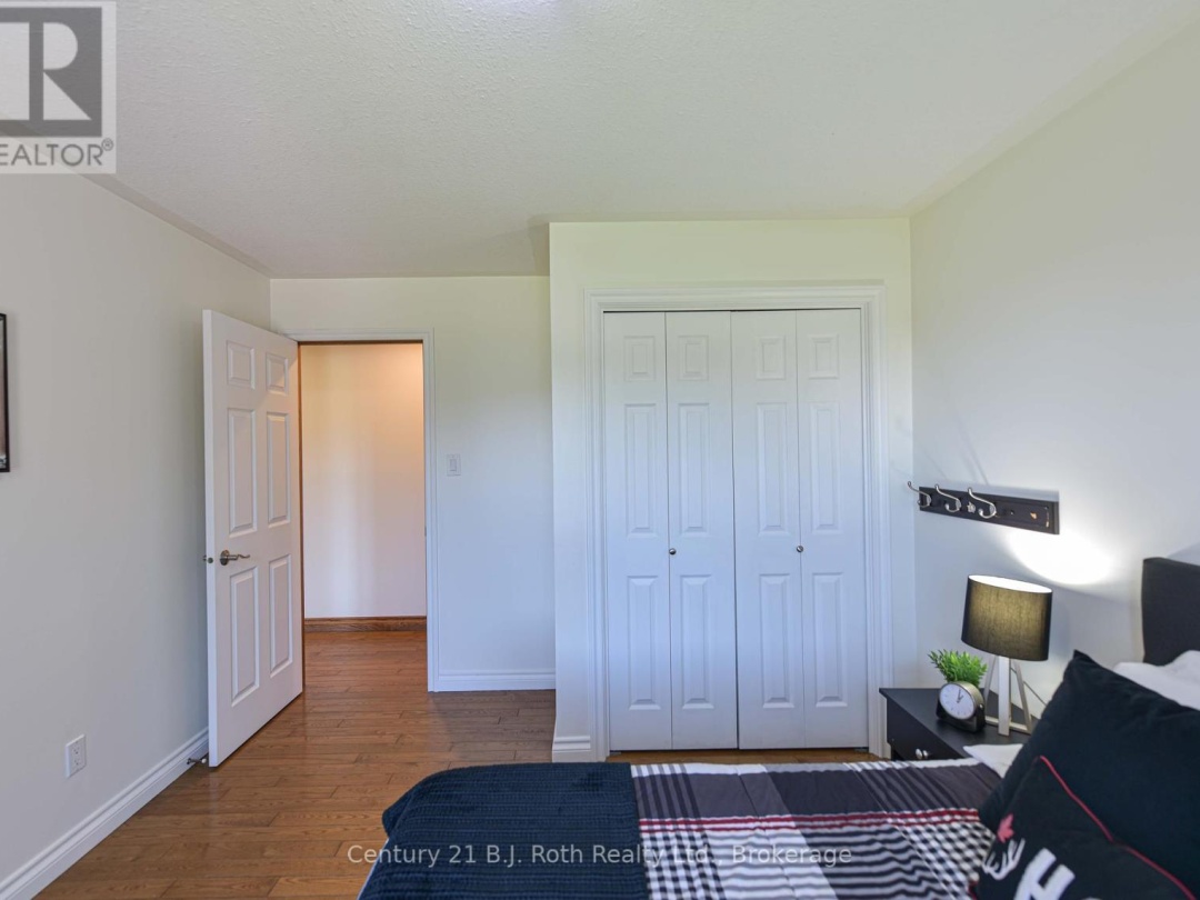 4086 Lawton Lane, Ramara (Atherley)