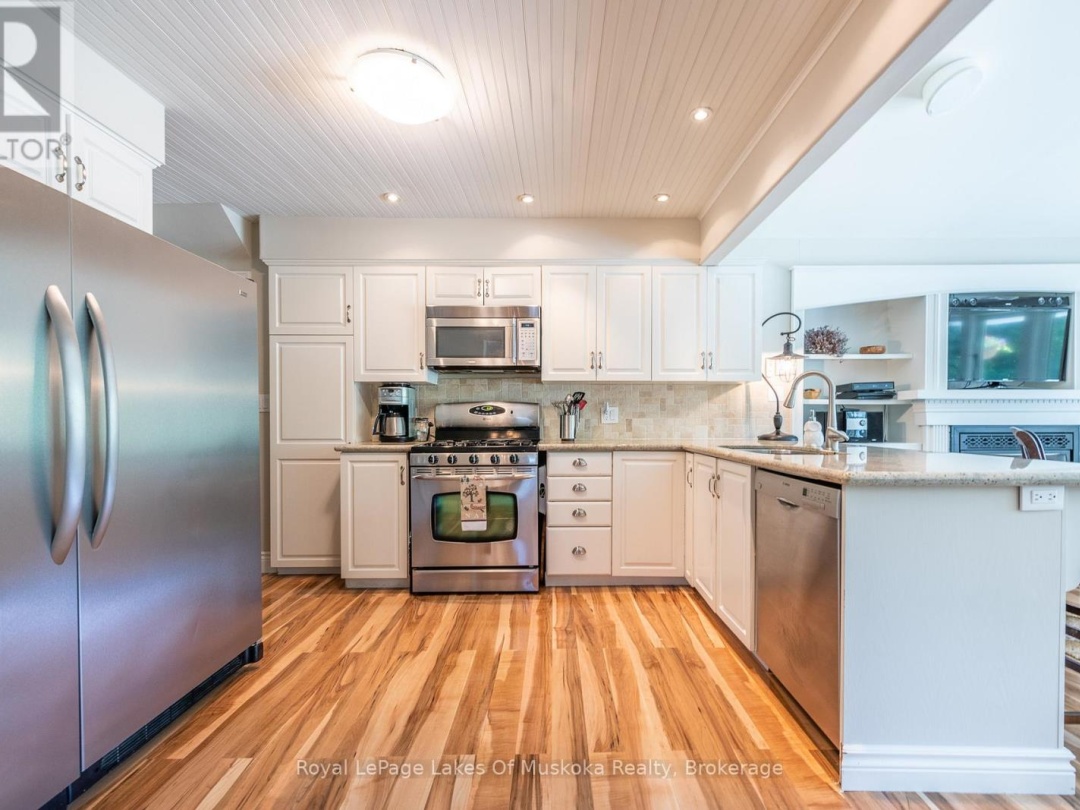 9 MOUNTVIEW AVENUE, Muskoka River