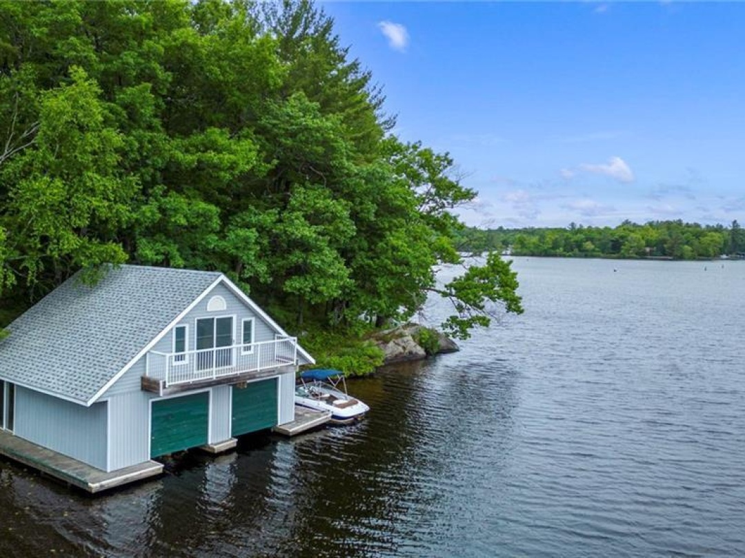 70 Caisses Island, Lake Muskoka