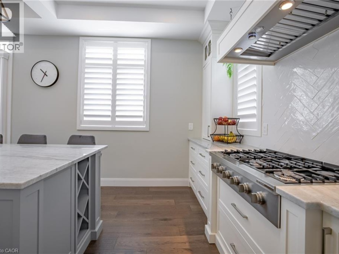 4 LOCKMAN Drive, Ancaster