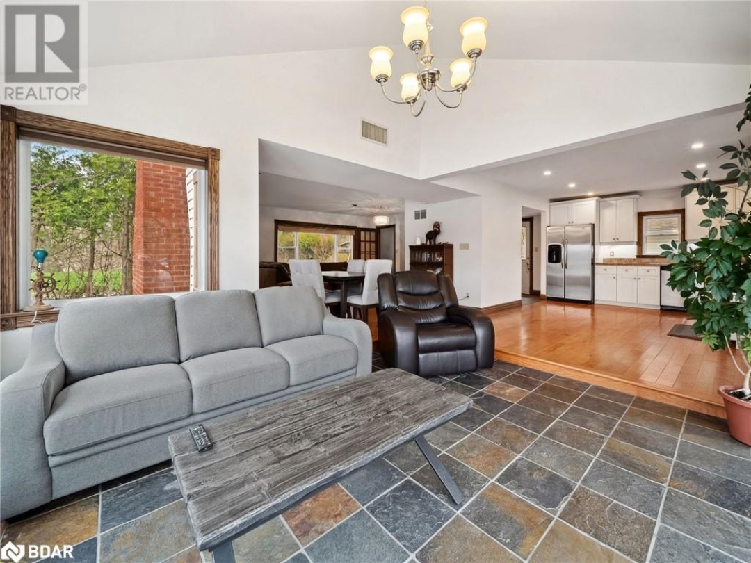 1012 COWBELL Lane, 