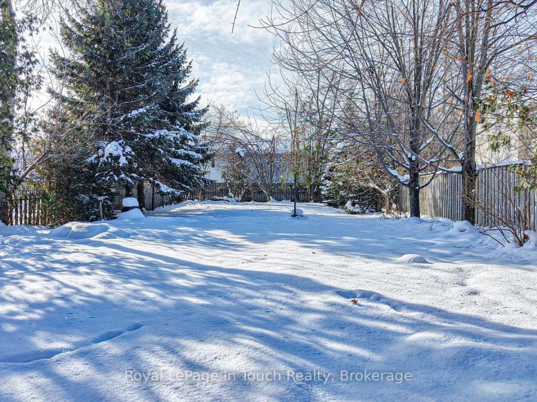 95 WESTMOUNT DRIVE N, 