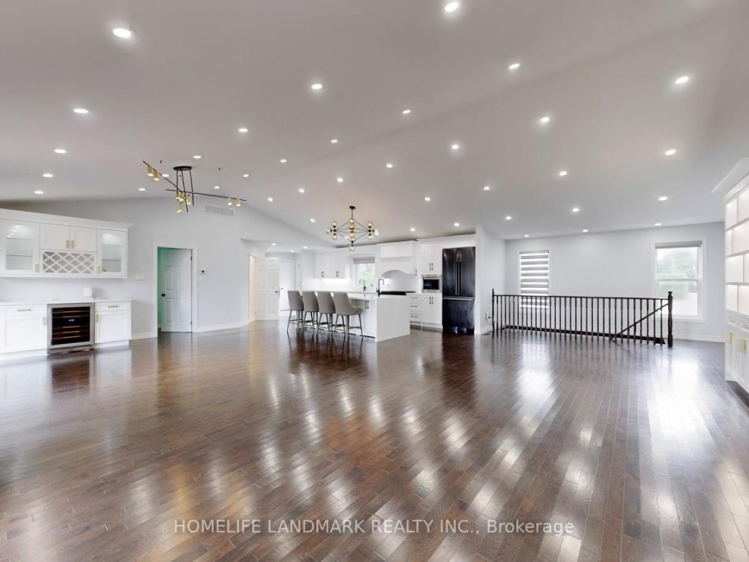 1662 LAKESHORE DRIVE, 