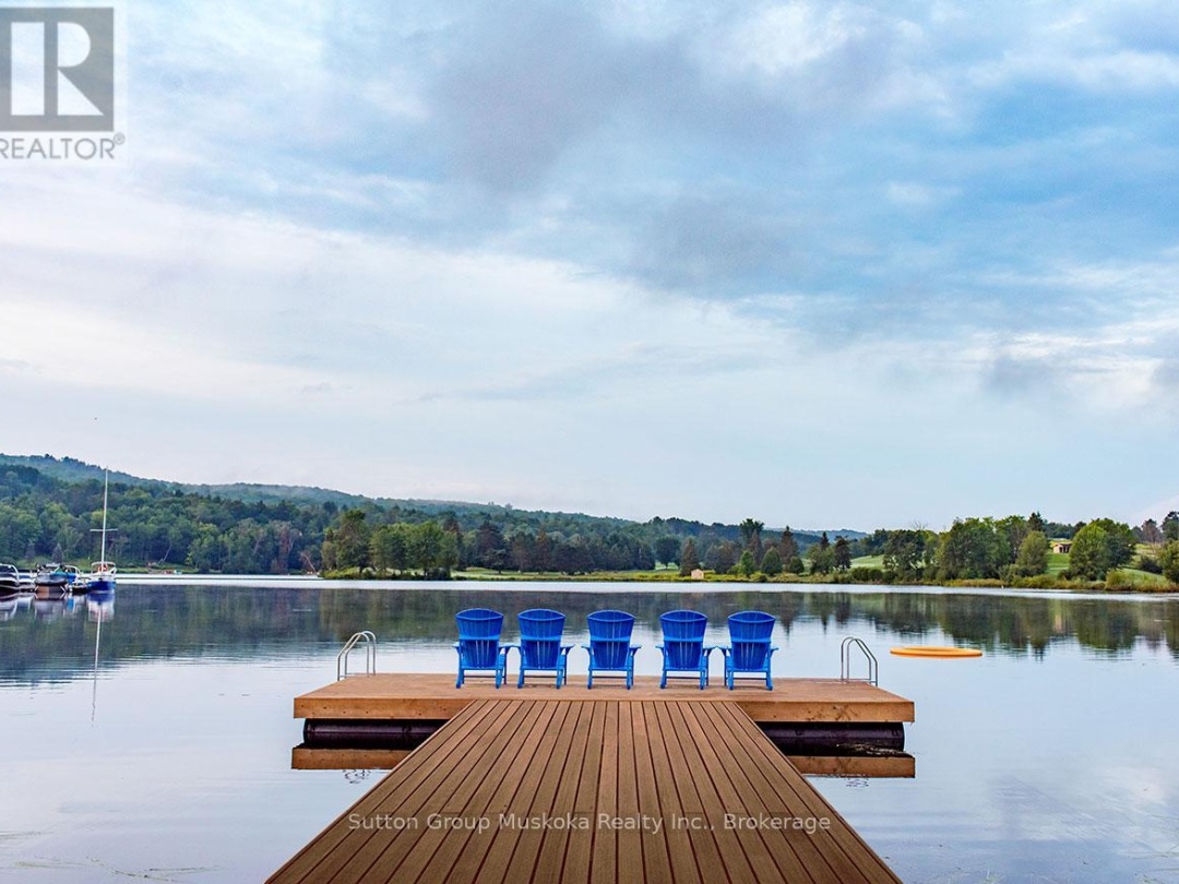 318 - 25 PEN LAKE POINT ROAD, 