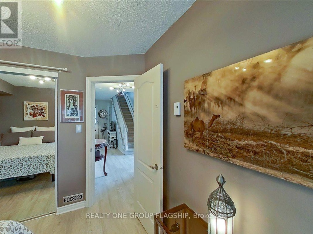 12 - 24 LAGUNA PARKWAY, Lake Simcoe