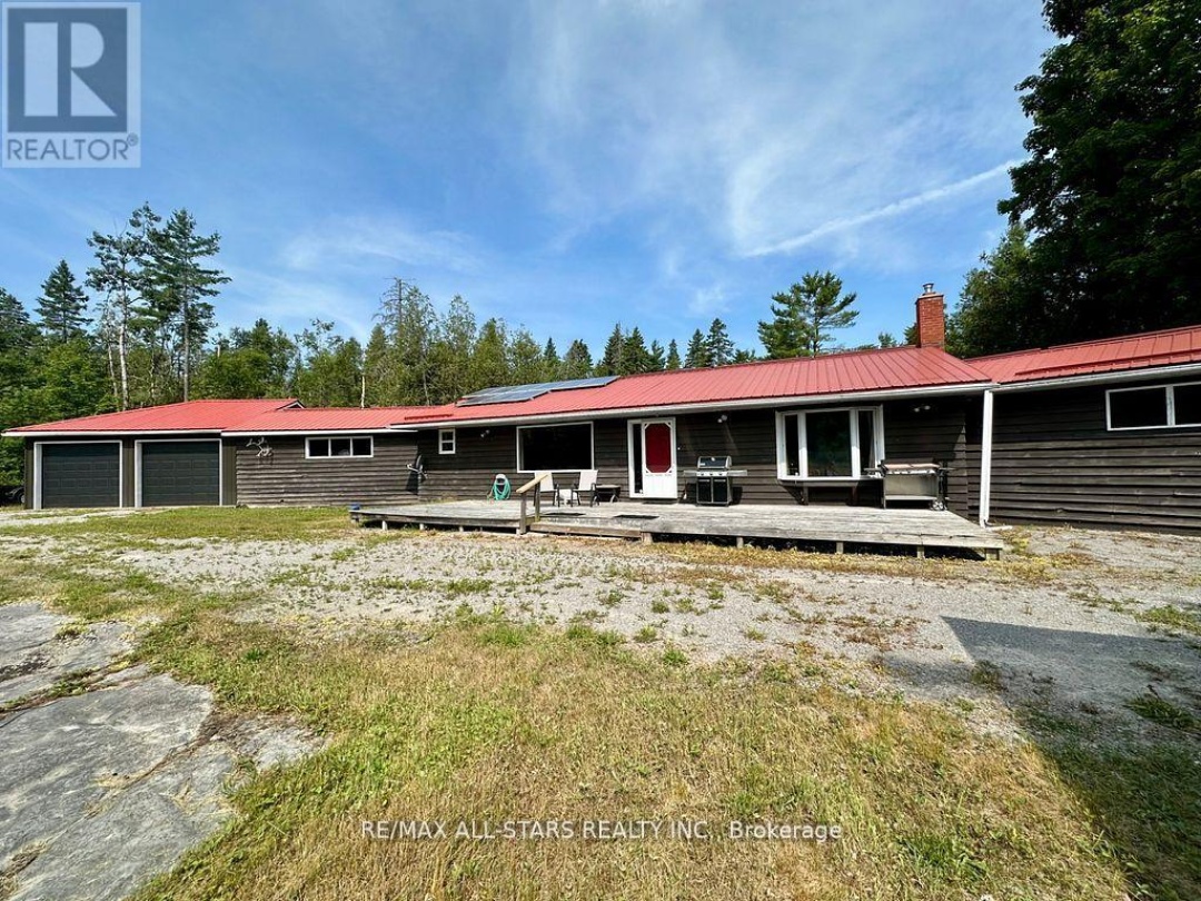 380 LEDGE ROAD, Trent Lakes
