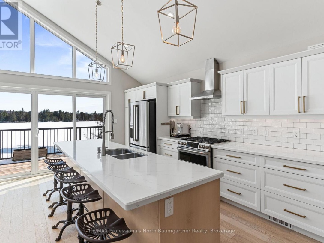 4318 GLAMORGAN ROAD, Haas Lake