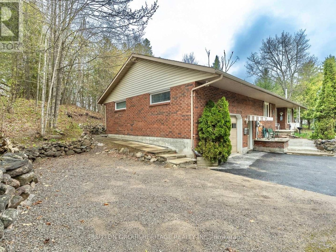 228 PIRATES GLEN DRIVE, Trent Lakes