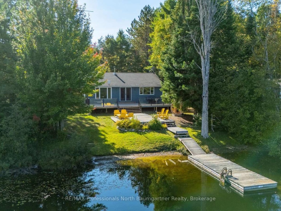 1086 CAMERON LANE, 