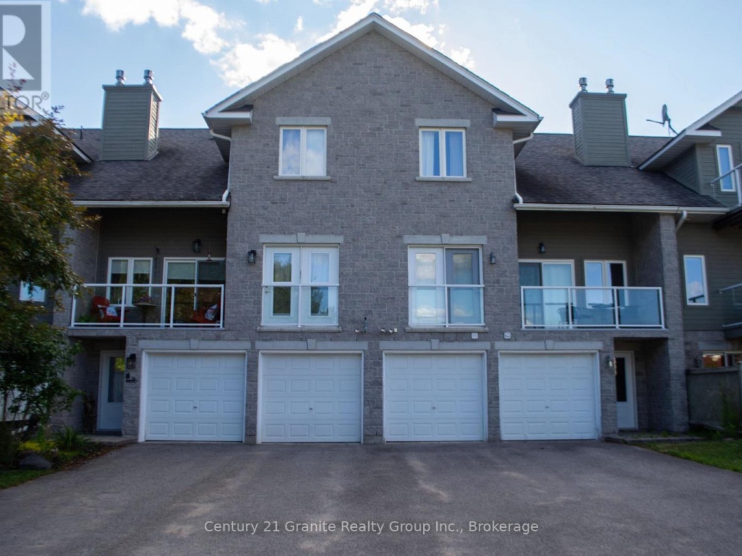 44 WEBB CIRCLE, 
