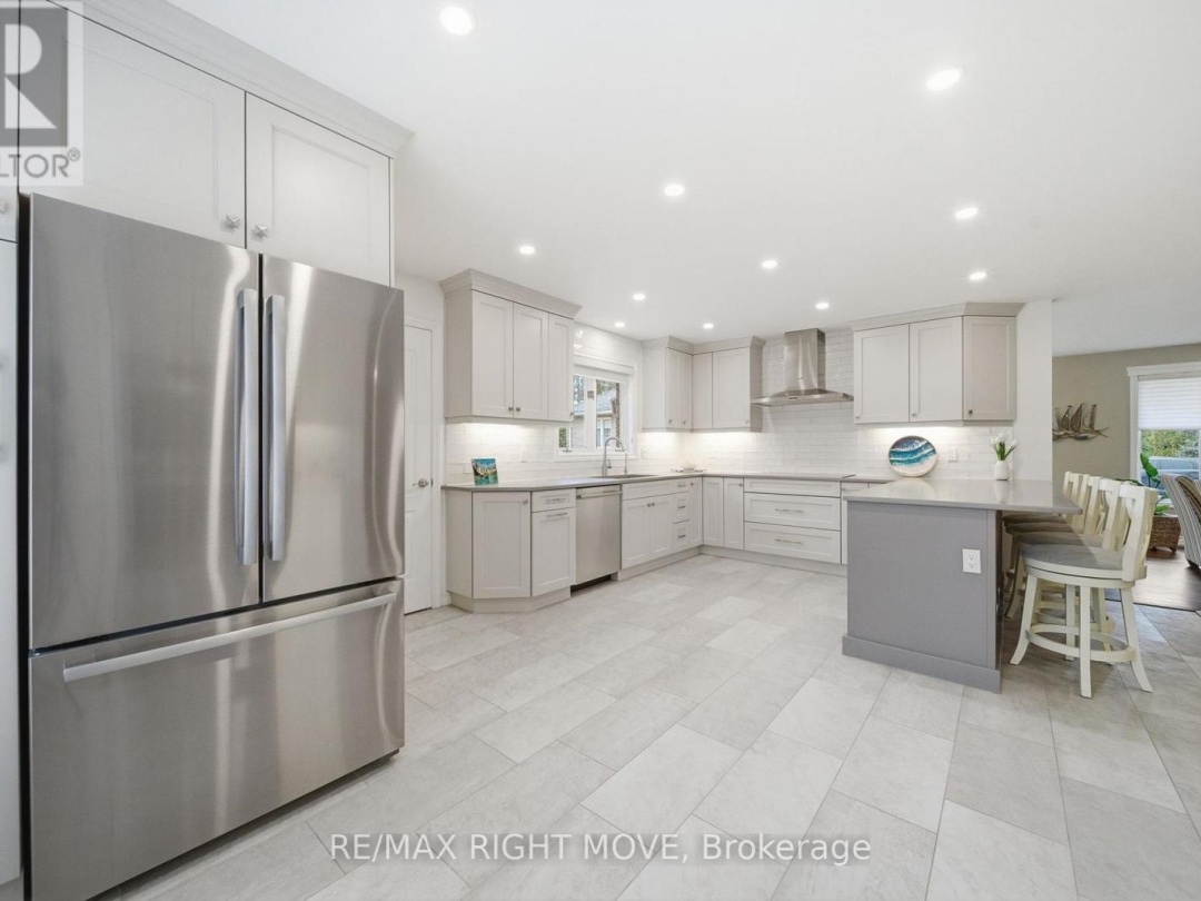 2 LAVENDER COURT, Ramara