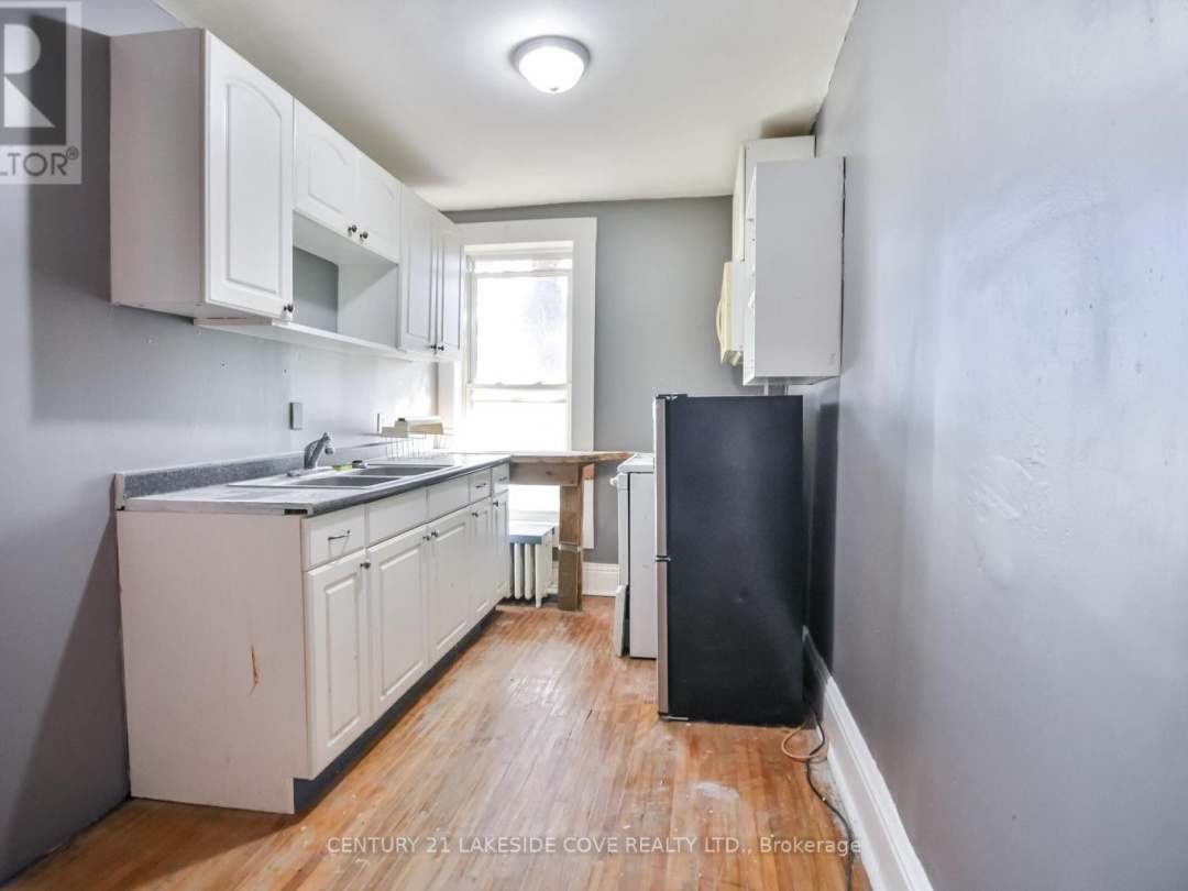 41 ALBERT STREET N, 