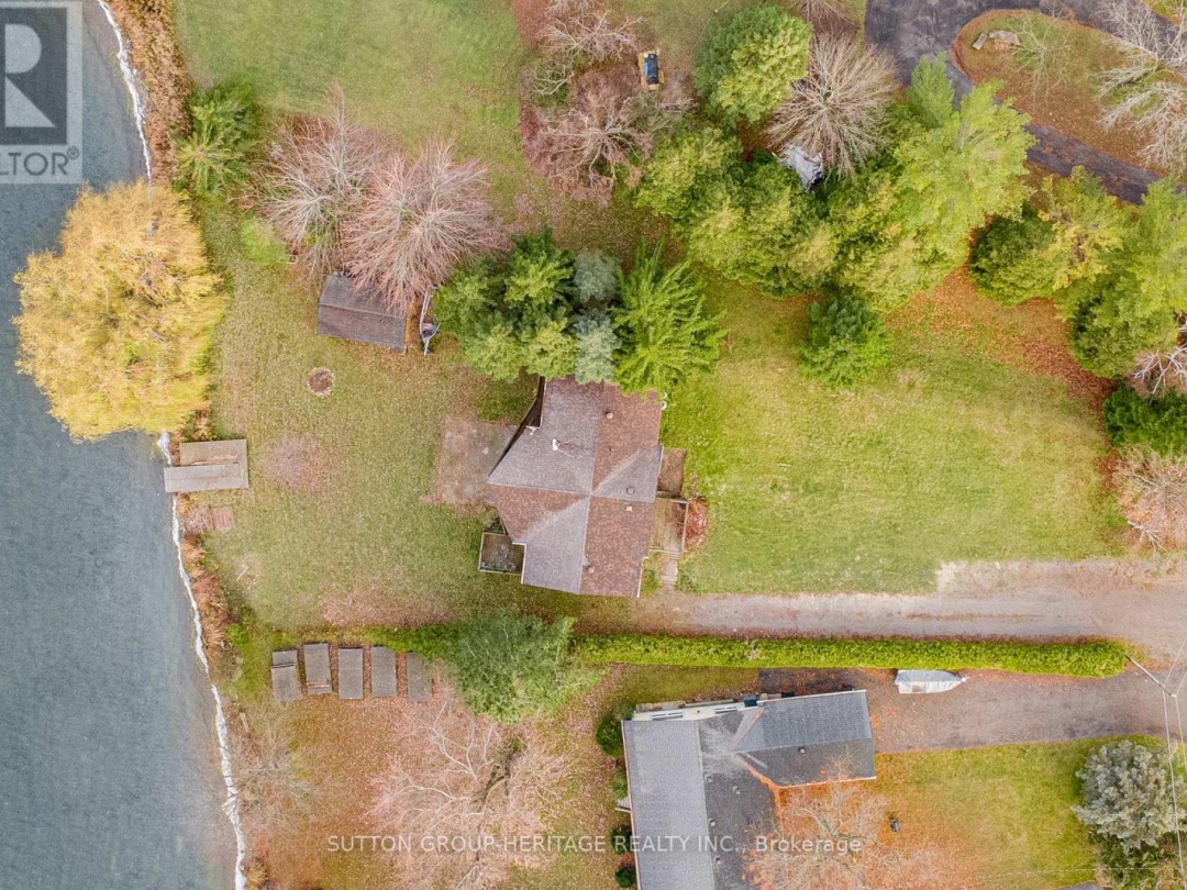 24 PLEASANT VIEW CRESCENT, 