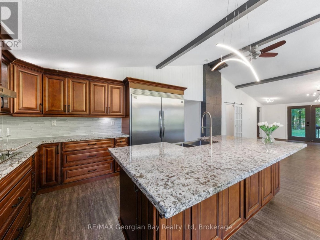 1745 TWIN OAKS CRESCENT, Matchedash Bay
