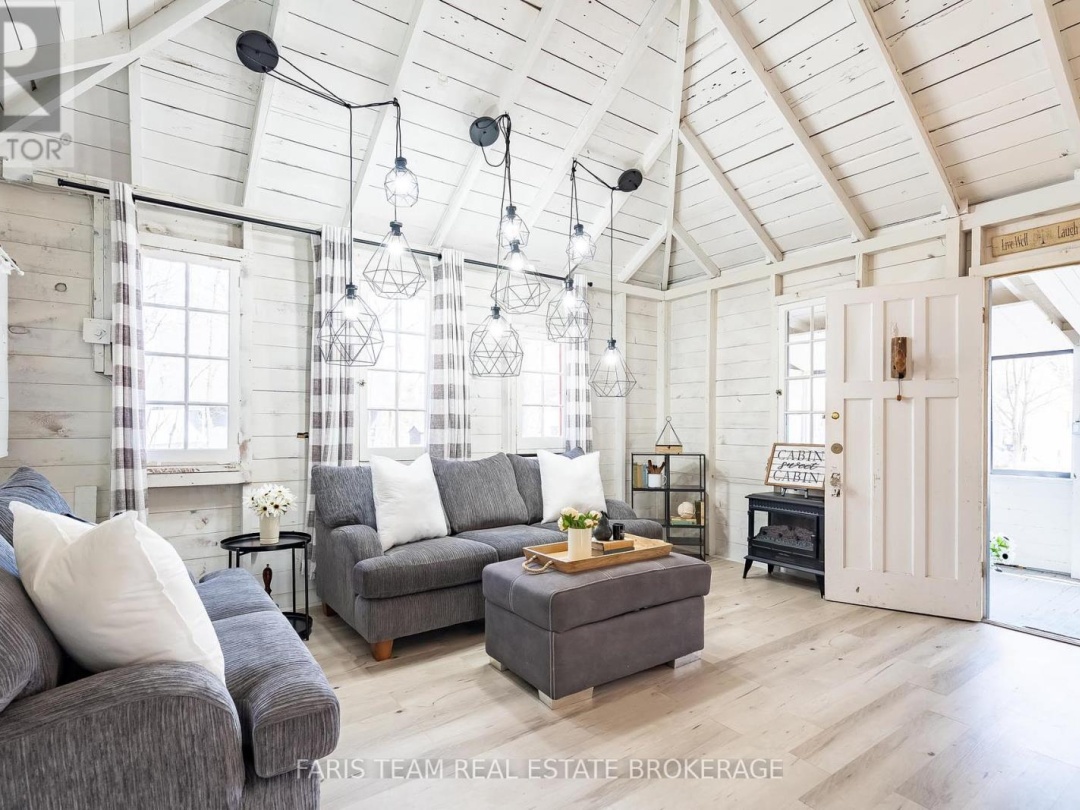 365 ROBINS POINT ROAD, 