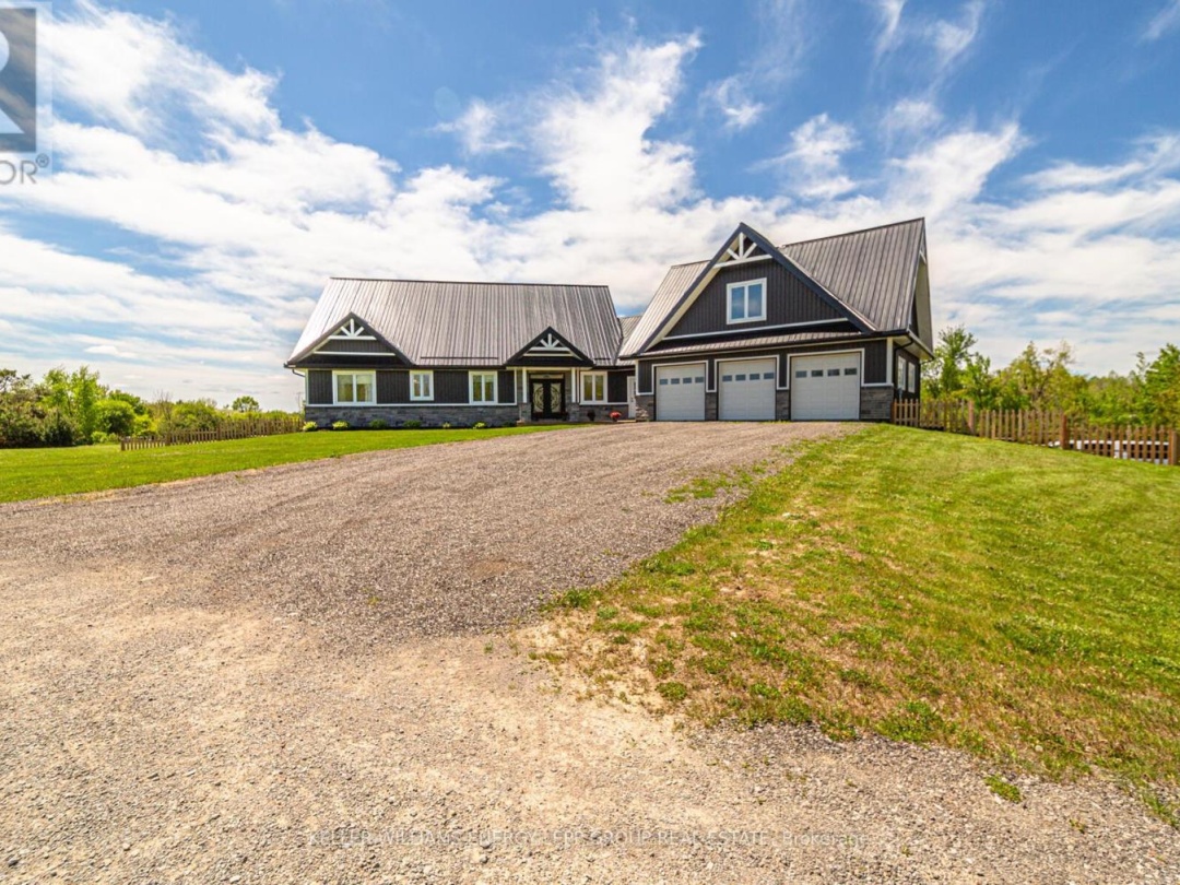 44 Ball Point Road, Kawartha Lakes (Mariposa)